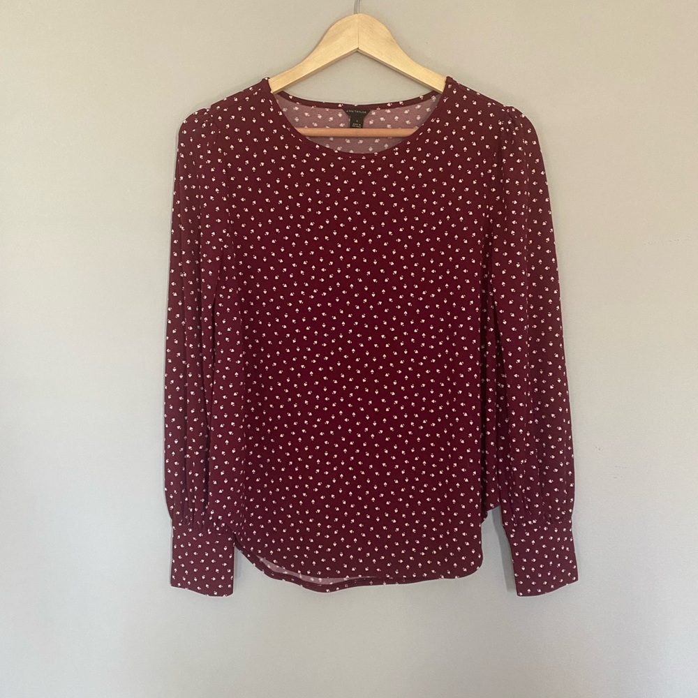 Ann Taylor Burgundy With White Spades Long Sleeve Blouse Size Small